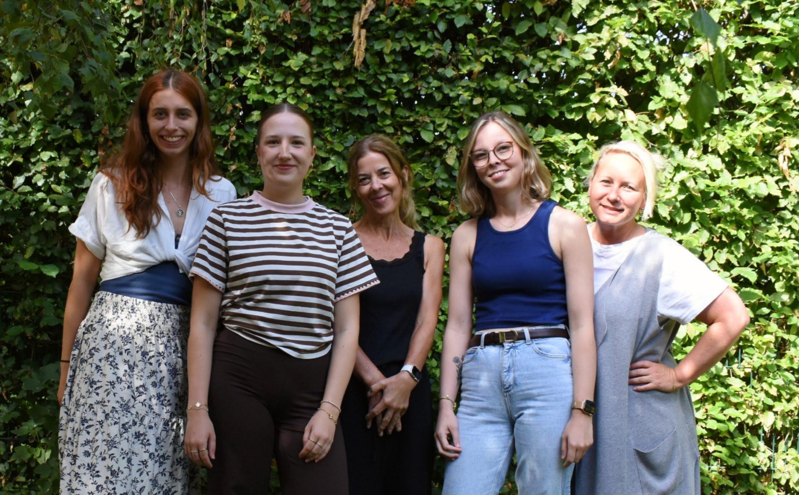 Erzieherinnen Kindergruppe Purzelbaum Gruppenfoto